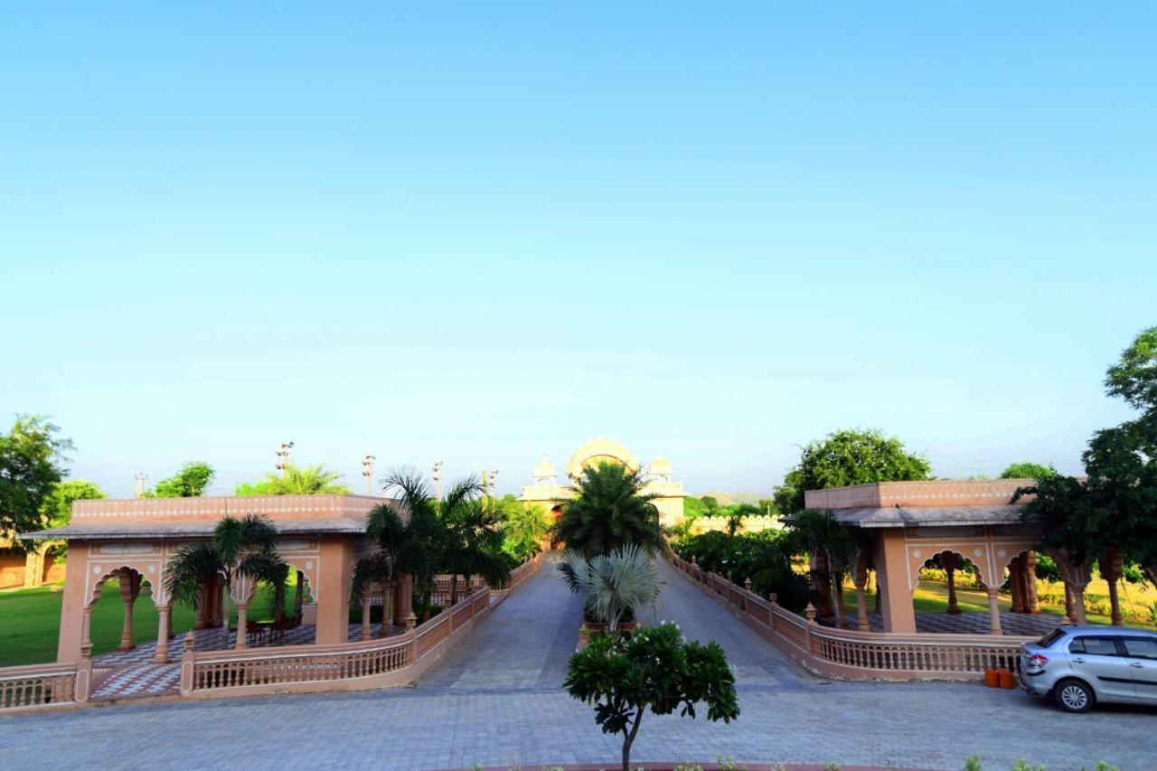 R Chandra'S Palace By Inspira Chomu Exterior photo